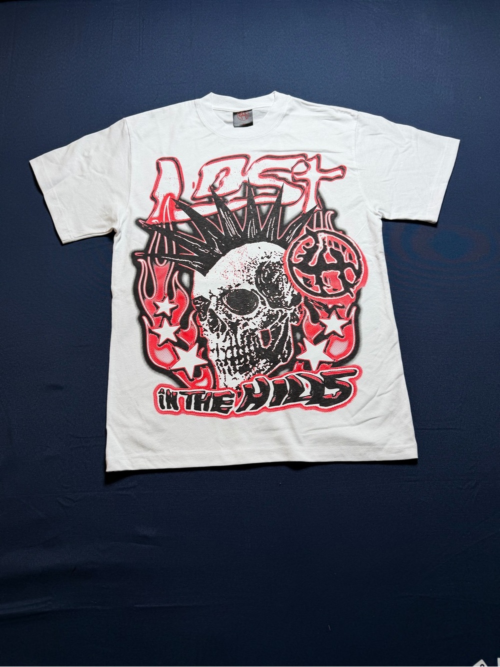 Lost Hills 100% Cotton Medium NWOT Lost in the Hills Graphic T-Shirt